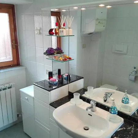 Apartment Un Tuffo In Mare Genoa